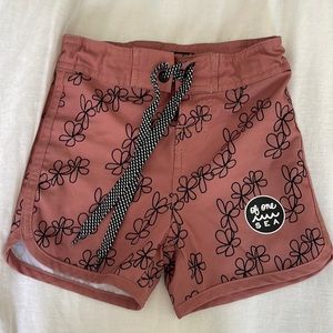 Of one sea board shorts